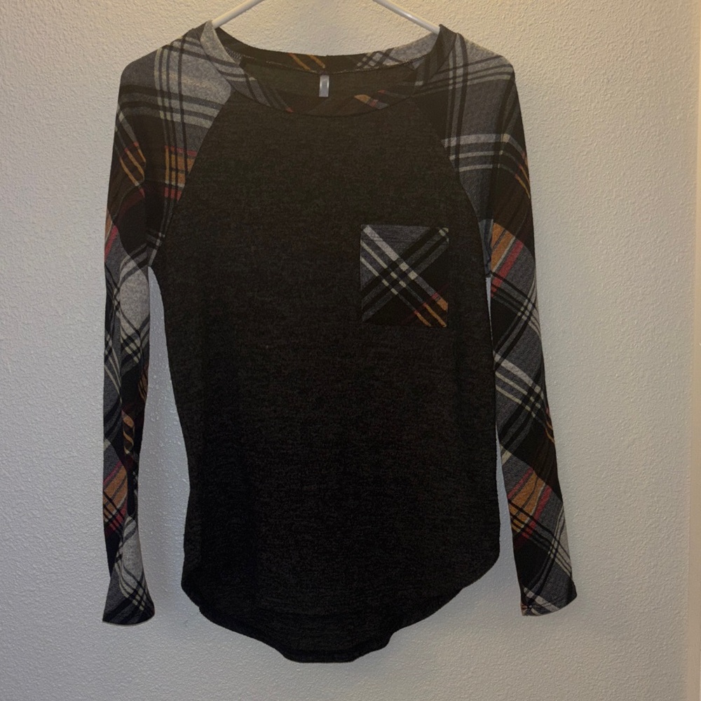 My Story Black and Multicolor Plaid Long Sleeve Tee